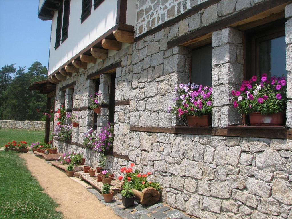 Family Hotel Kalifer Kałofer Zewnętrze zdjęcie