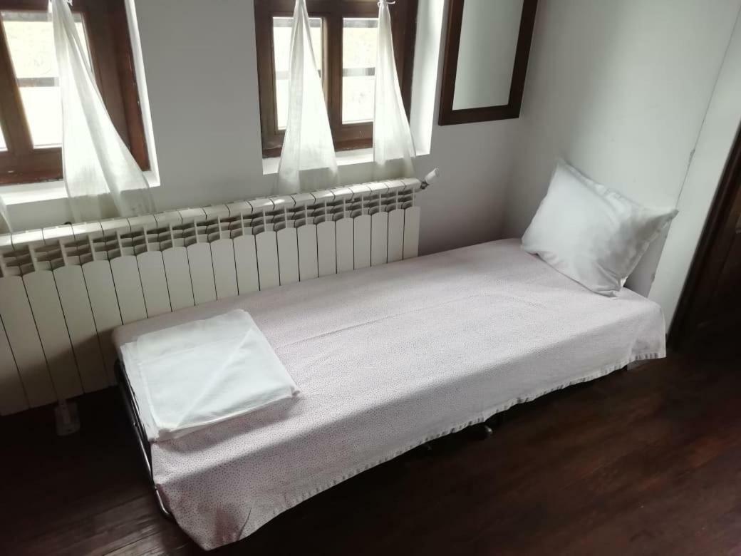 Family Hotel Kalifer Kałofer Zewnętrze zdjęcie