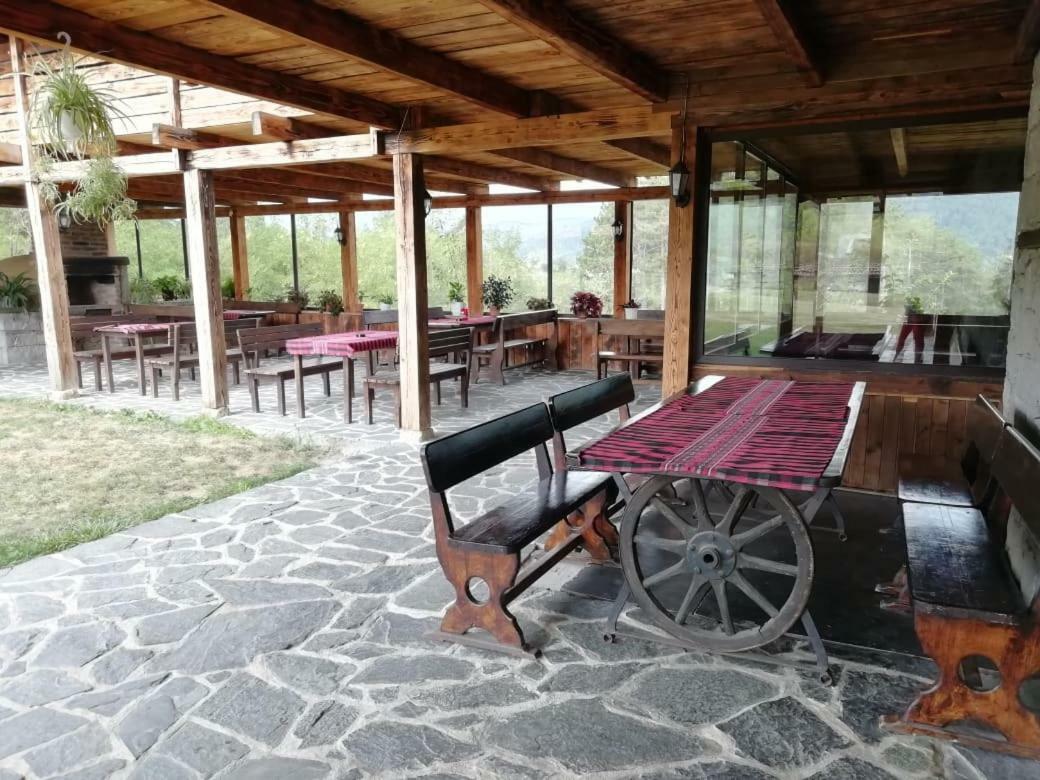 Family Hotel Kalifer Kałofer Zewnętrze zdjęcie